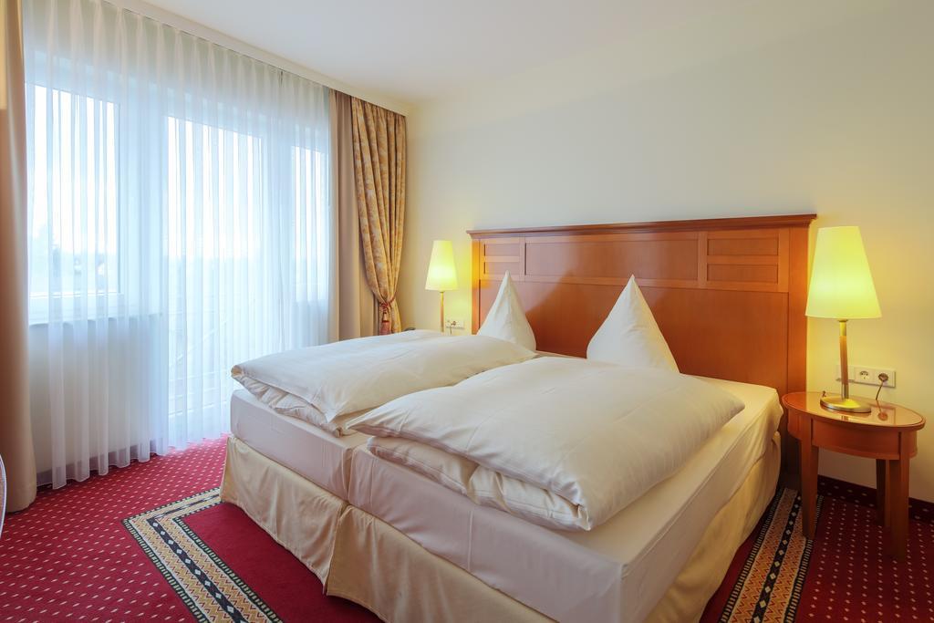 Hotel-Restaurant Kunz ピルマゼンス エクステリア 写真
