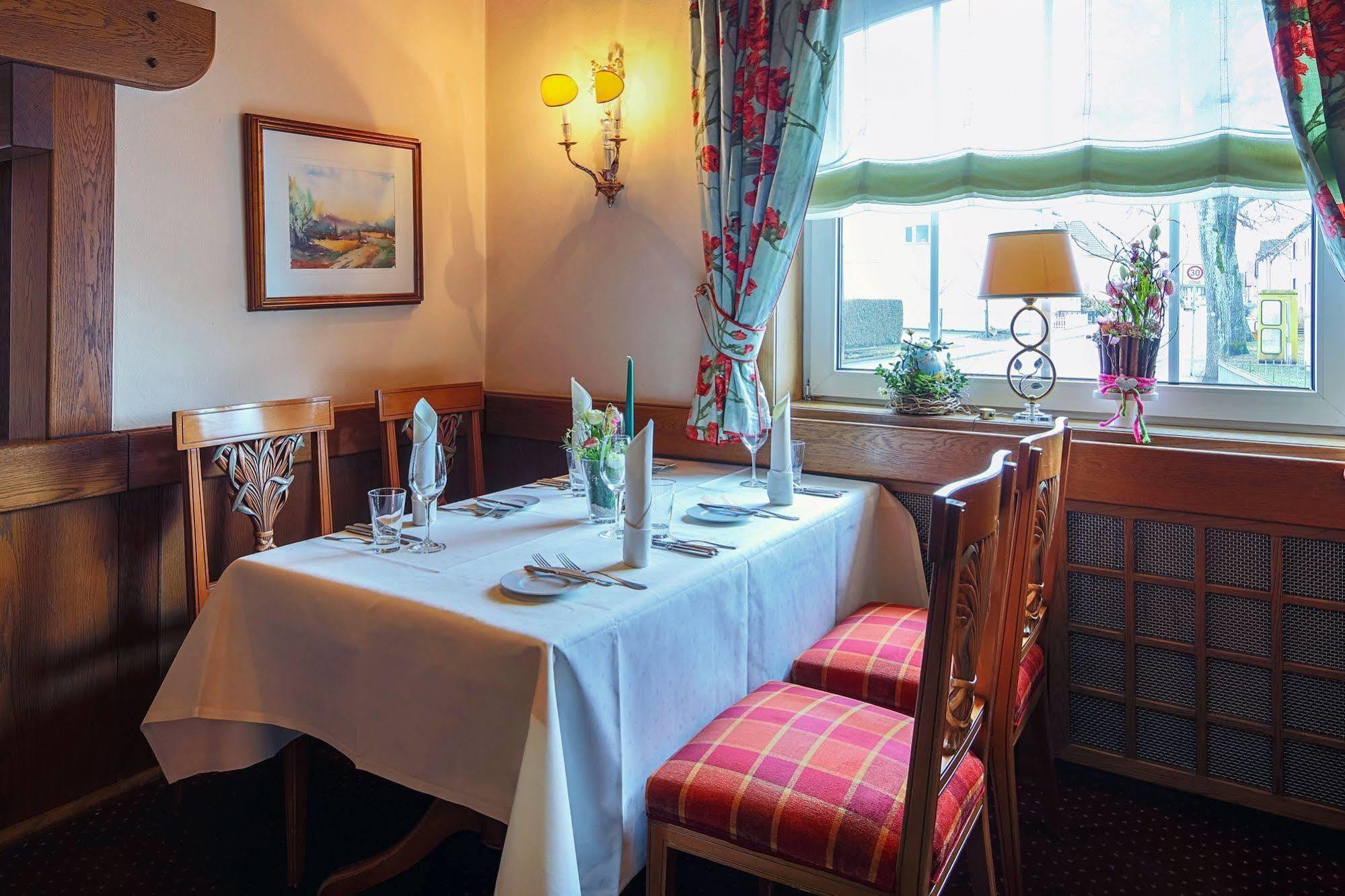 Hotel-Restaurant Kunz ピルマゼンス エクステリア 写真