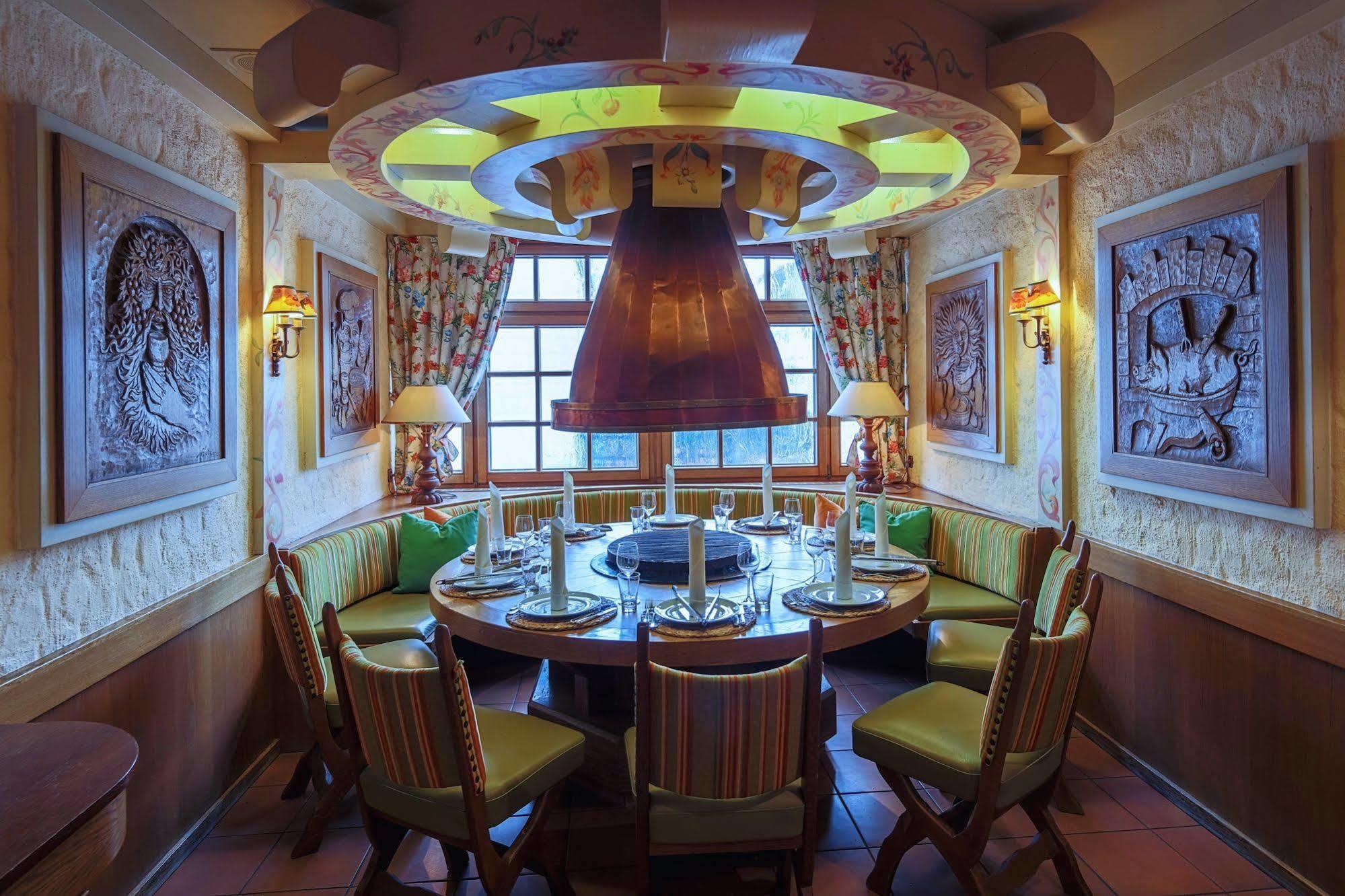 Hotel-Restaurant Kunz ピルマゼンス エクステリア 写真